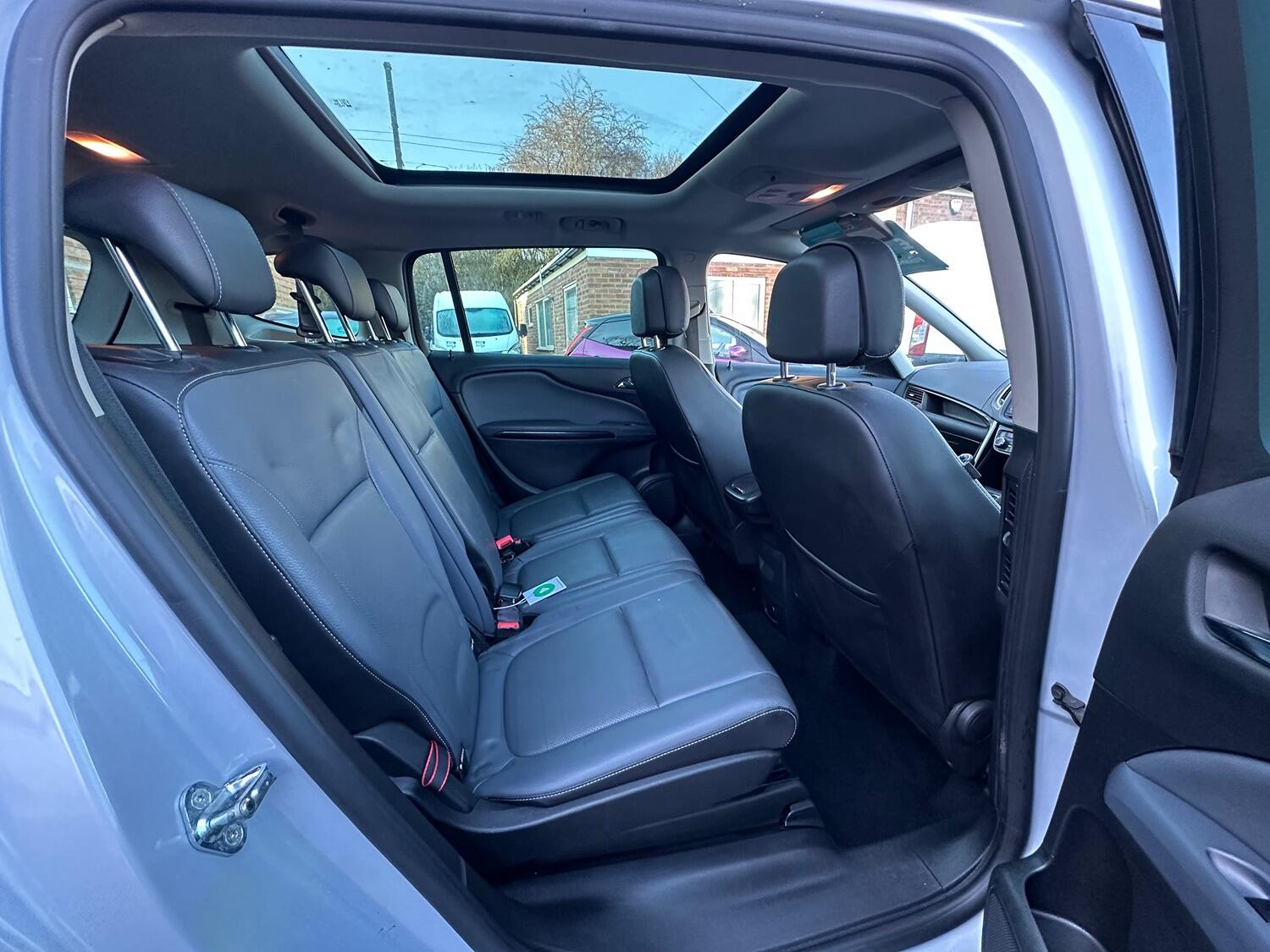 Used Vauxhall Zafira Tourer 2014 for sale - 76794404: Photo 8