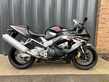 Used Honda CBR900RR Fireblade 2000 for sale - bike-76794396: Photo