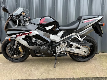 Used Honda CBR900RR Fireblade 2000 for sale - bike-76794396: Photo