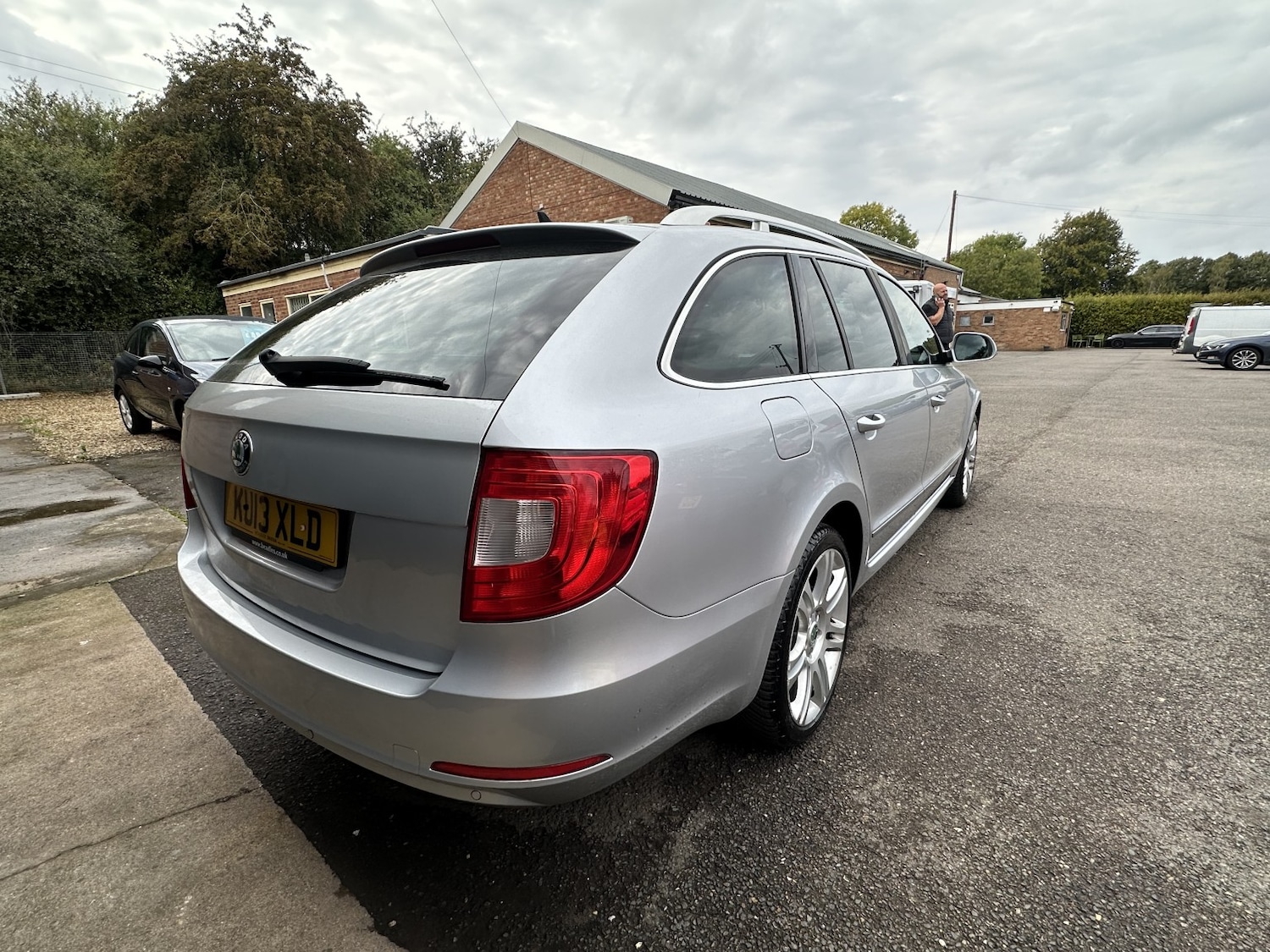 Used Skoda Superb 2013 for sale - 76134065: Photo 4