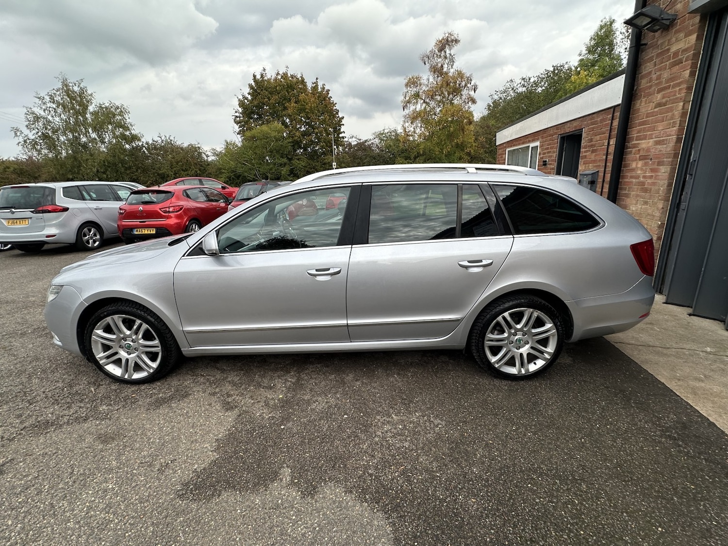 Used Skoda Superb 2013 for sale - 76134065: Photo 5
