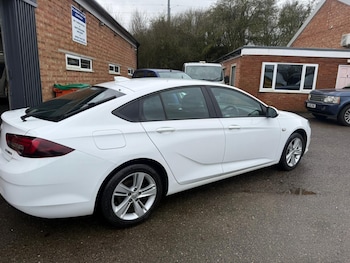 Used Vauxhall Insignia 2018 for sale - 77522095: Photo
