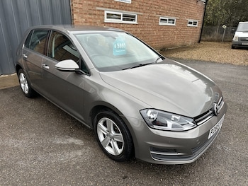 Used Volkswagen Golf 2015 for sale - 76497444: Photo