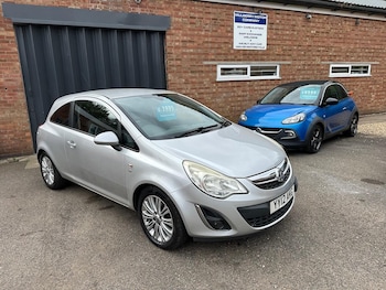 Vauxhall - Corsa