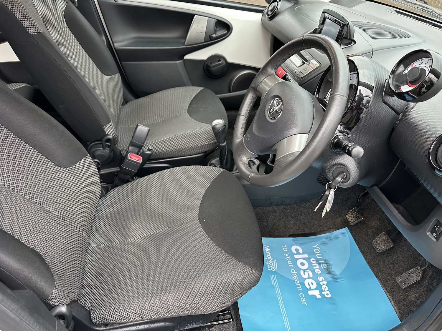 Used Toyota AYGO 2014 for sale - 76687109: Photo 12