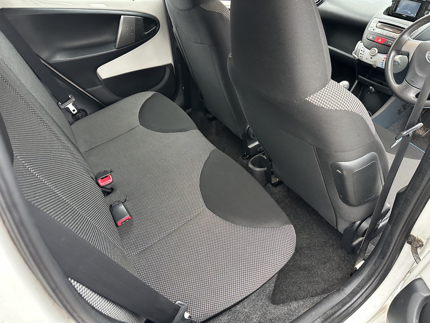 Used Toyota AYGO 2014 for sale - 76687109: Photo 15