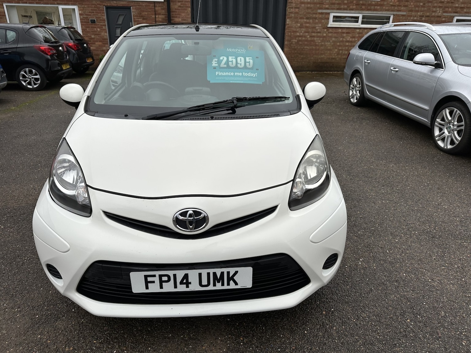 Used Toyota AYGO 2014 for sale - 76687109: Photo 3