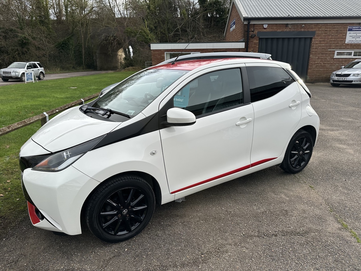 Used Toyota AYGO 2017 for sale - 76643399: Photo 4