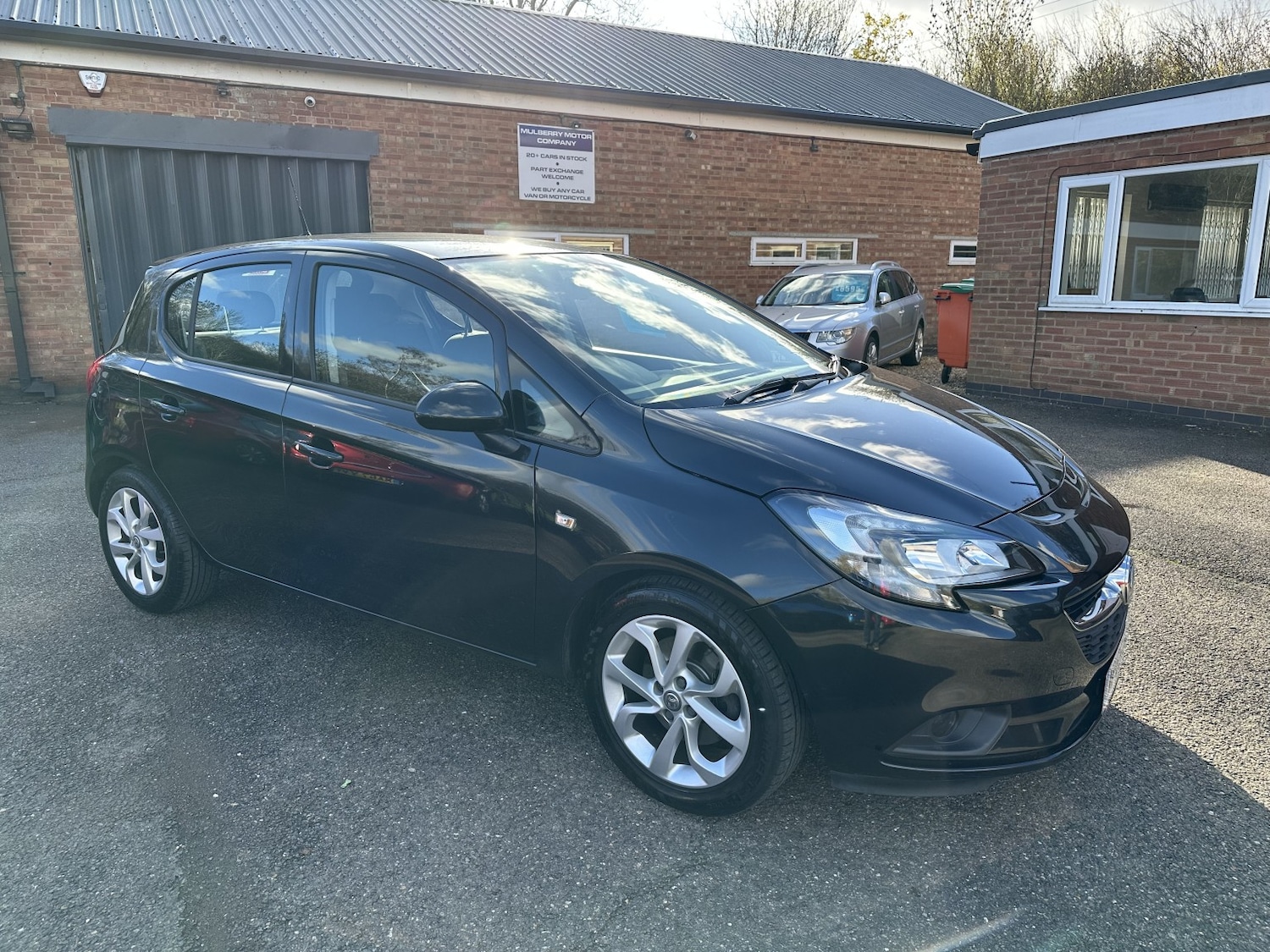 Used Vauxhall Corsa 2015 for sale - 76439922: Photo 1