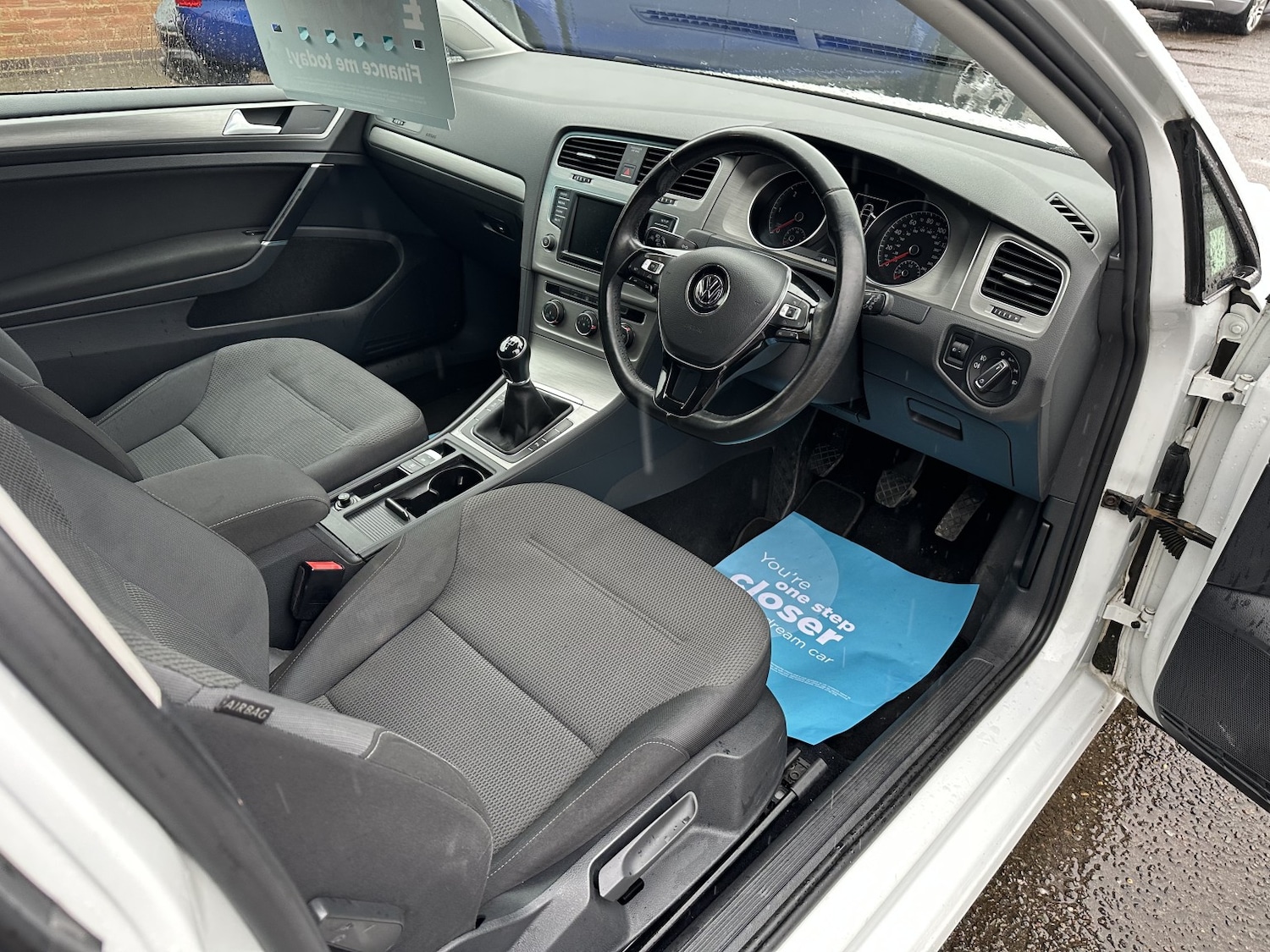 Used Volkswagen Golf 2015 for sale - 76666099: Photo 6