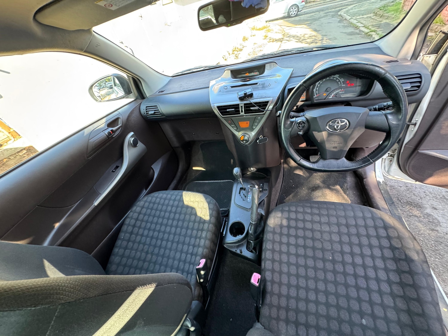 Used Toyota IQ 2010 for sale - 73582529: Photo 13