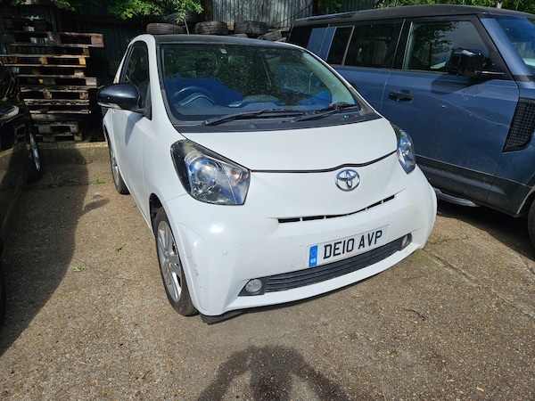 Used Toyota IQ 2010 for sale - 73582529: Photo 1