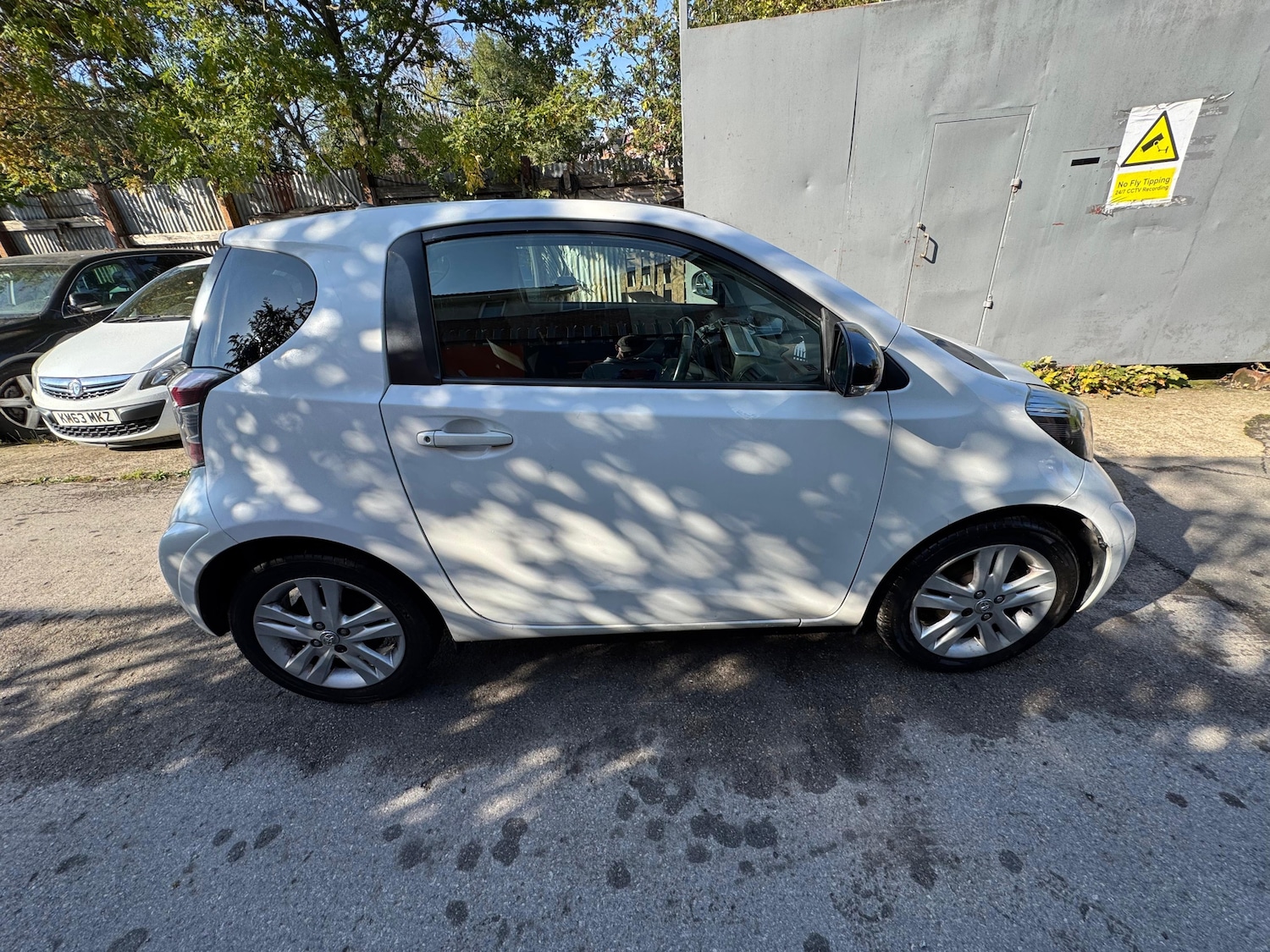 Used Toyota IQ 2010 for sale - 73582529: Photo 4