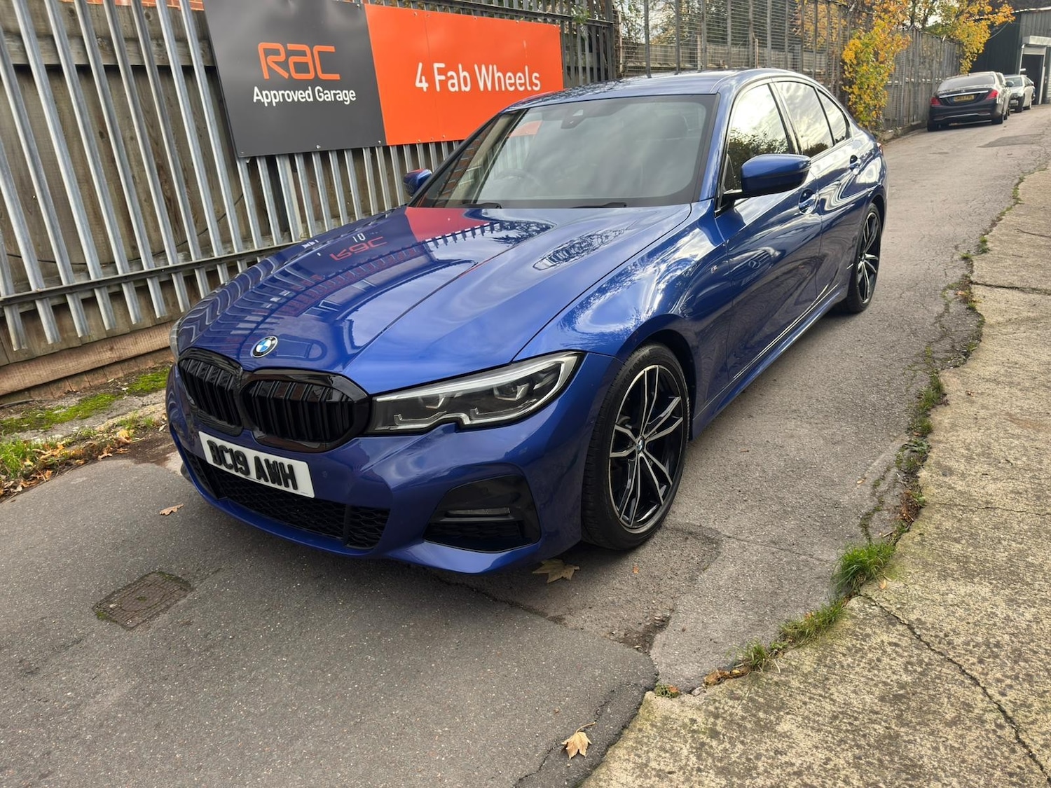 Used BMW 3 Series 2019 for sale - 76577439: Photo 3