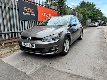 Used Volkswagen Golf 2015 for sale - 78820362: Photo