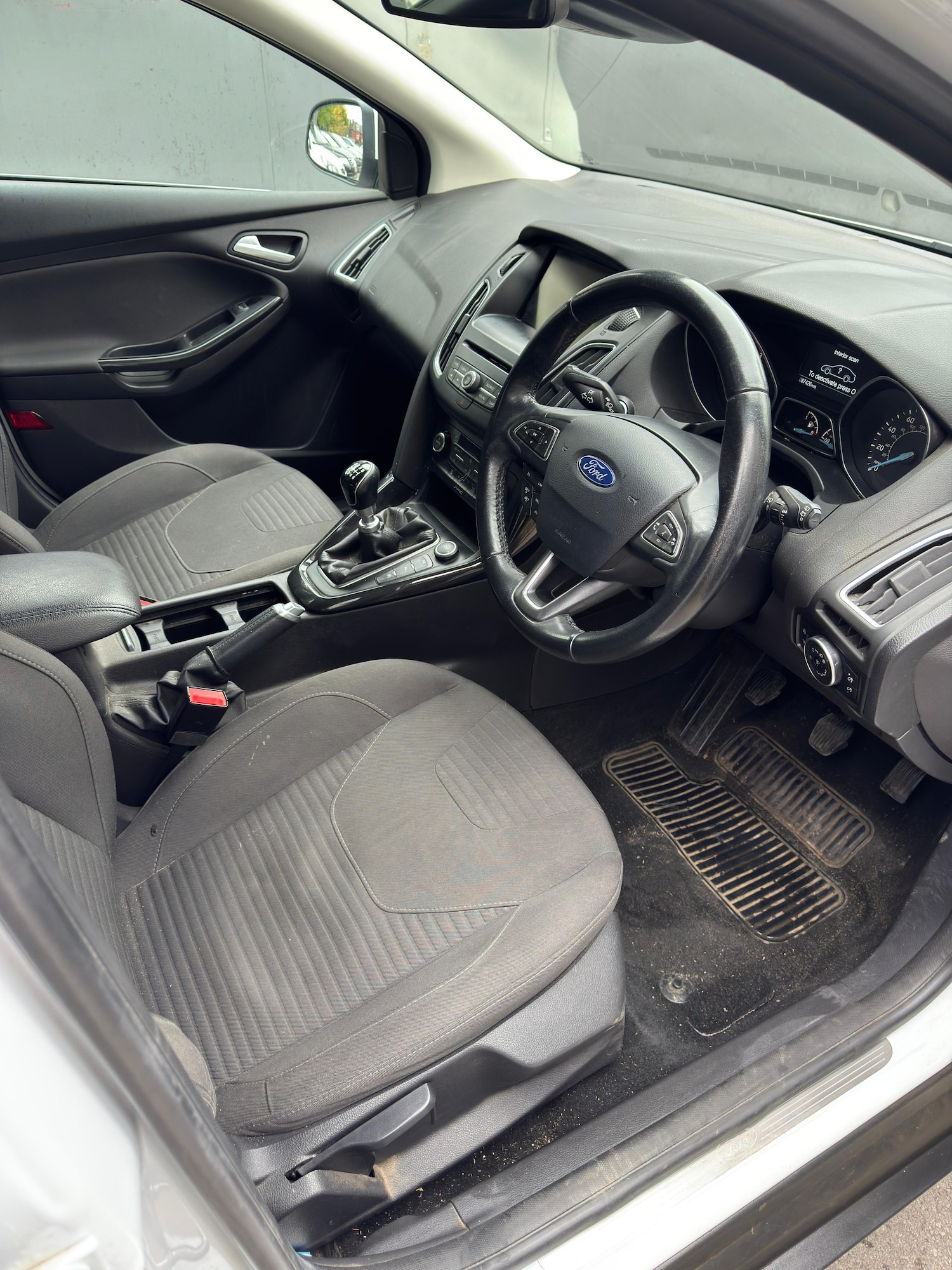 Used Ford Focus 2015 for sale - 76224960: Photo 13