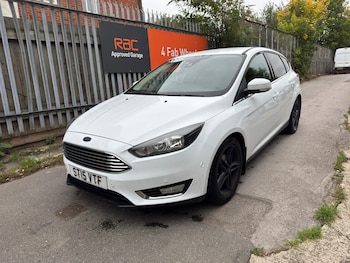 Used Ford Focus 2015 for sale - 76224960: Photo 3