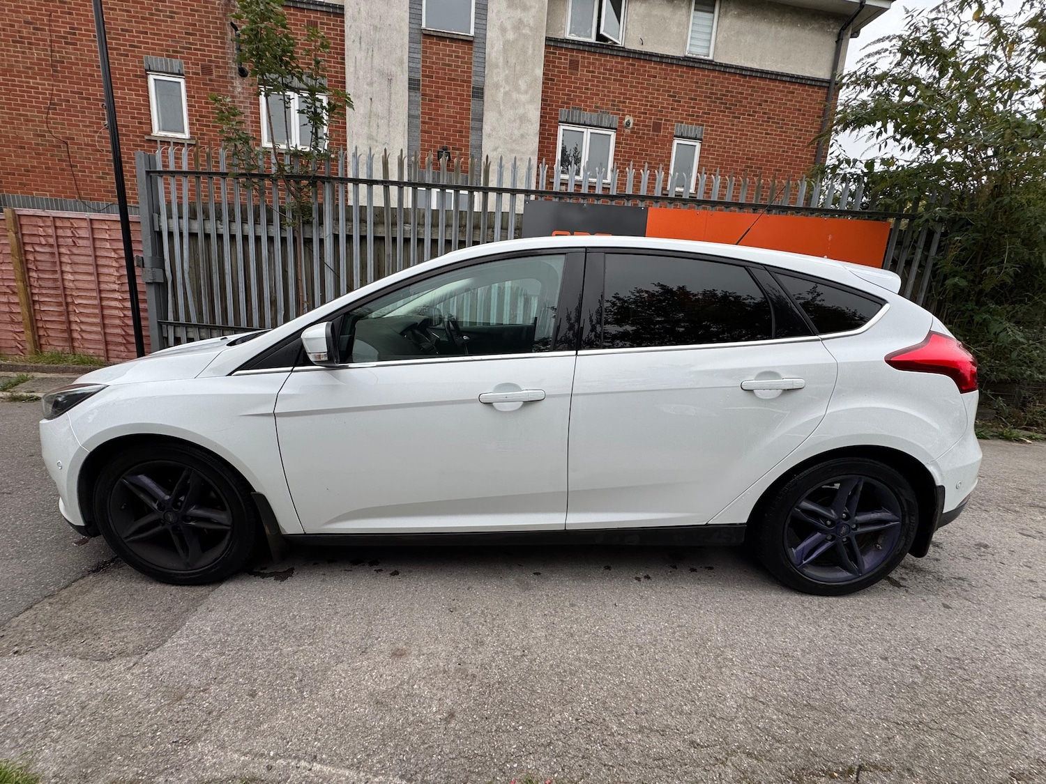 Used Ford Focus 2015 for sale - 76224960: Photo 4