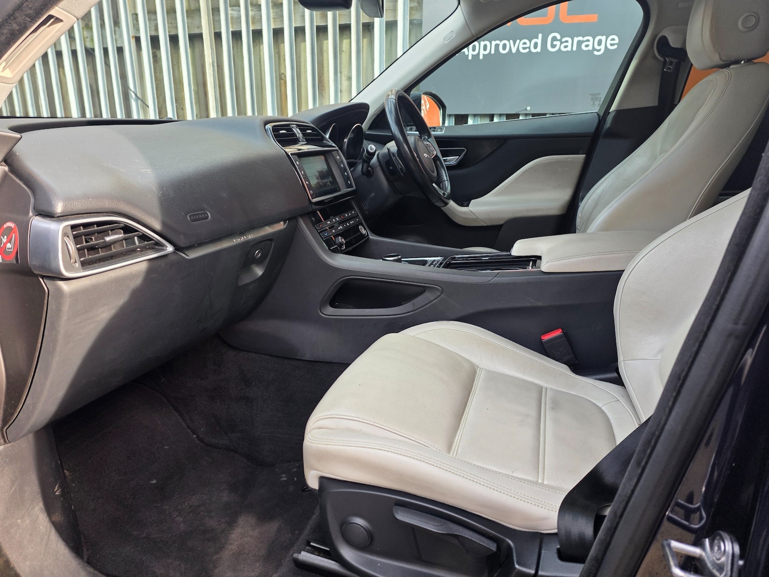 Used Jaguar F-Pace 2017 for sale - 77312993: Photo 13