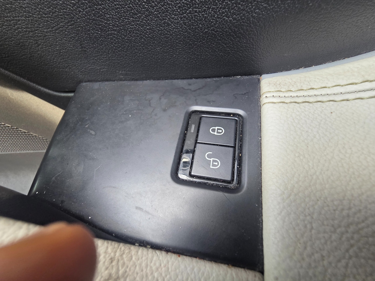 Used Jaguar F-Pace 2017 for sale - 77312993: Photo 19