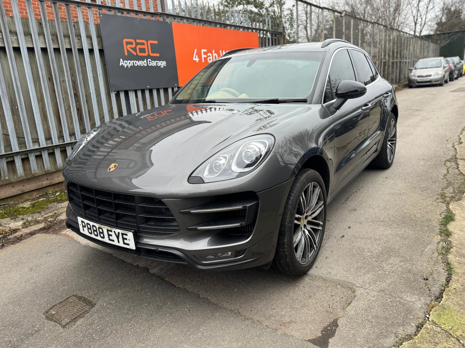 Used Porsche Macan 2014 for sale - 77600546: Photo 3