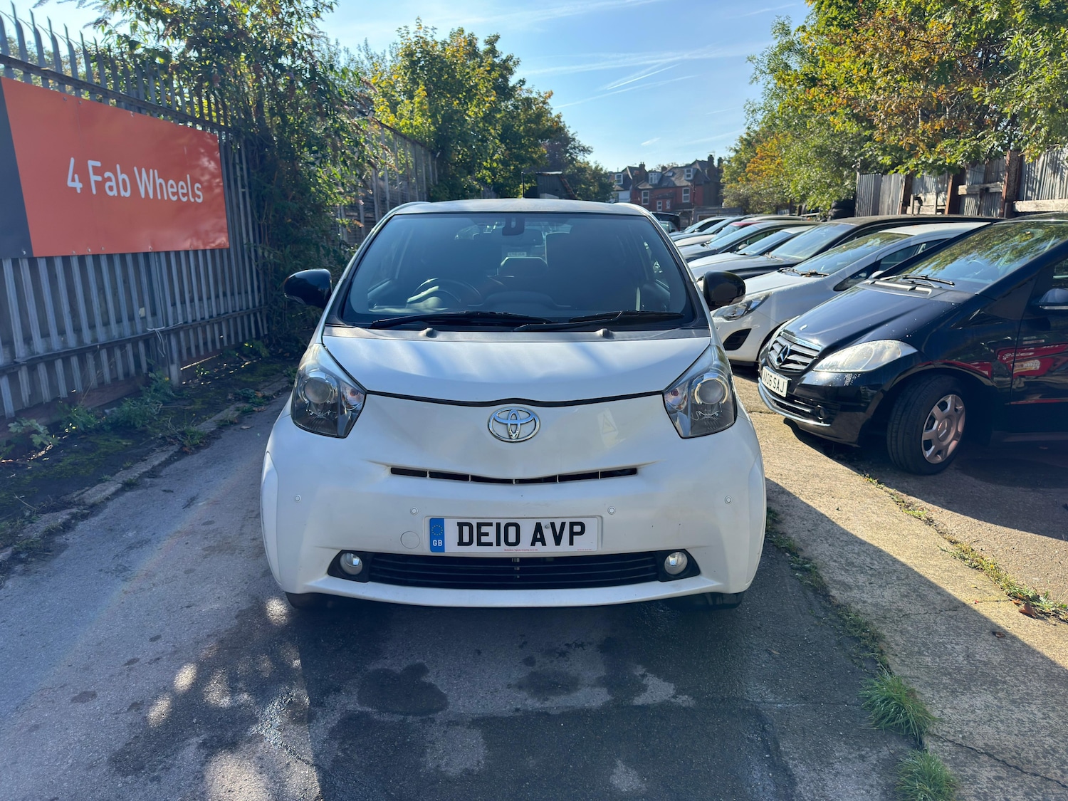Used Toyota IQ 2010 for sale - 77845515: Photo 2