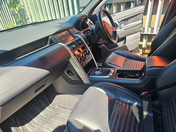 Used Land Rover Discovery Sport 2015 for sale - 75216431: Photo 15