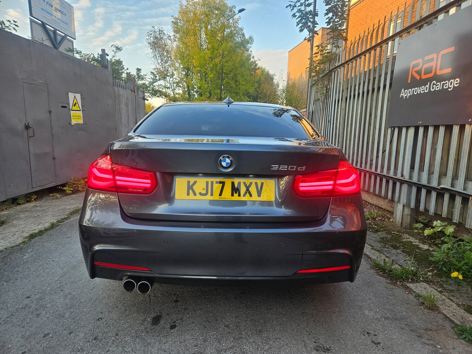 Used BMW 3 Series 2017 for sale - 76281106: Photo 10