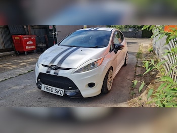 Used Ford Fiesta 2010 for sale - 75805598: Photo