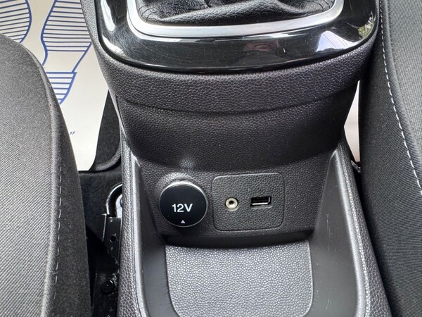 Used Ford Fiesta 2013 for sale - 76235968: Photo 12