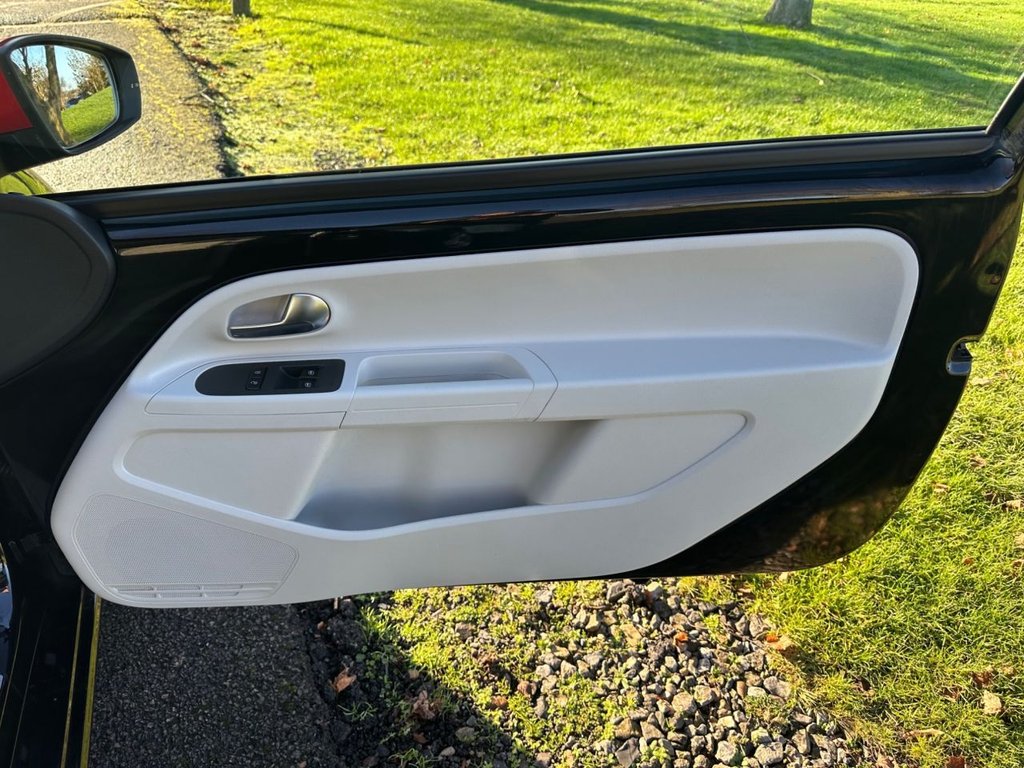 Used Volkswagen up! 2017 for sale - 76797793: Photo 15