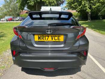 Used Toyota C-HR 2017 for sale - 74931122: Photo
