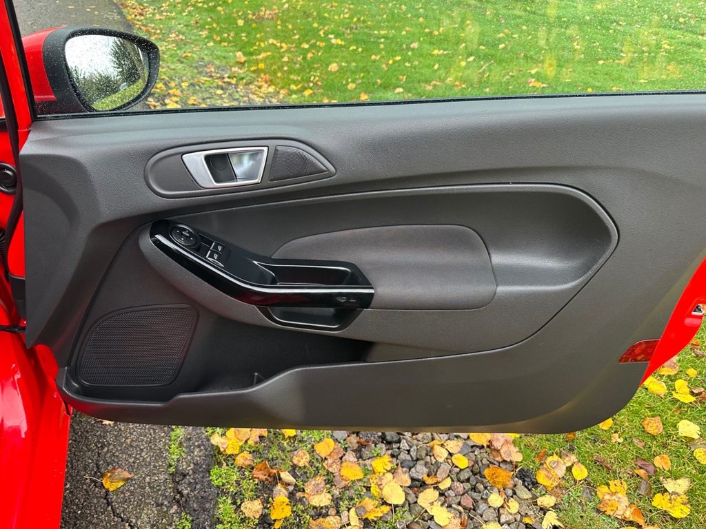 Used Ford Fiesta 2015 for sale - 76510170: Photo 12