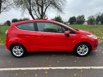 Used Ford Fiesta 2015 for sale - 76510170: Photo