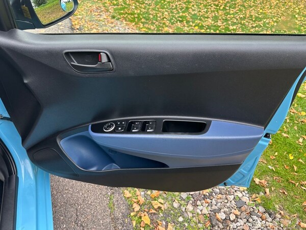 Used Hyundai i10 2014 for sale - 76235605: Photo 17