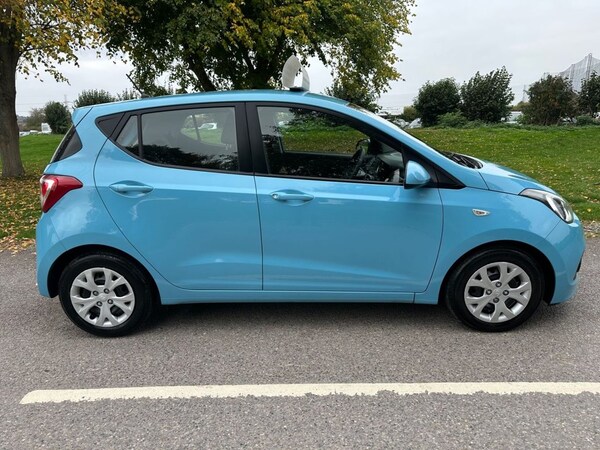 Used Hyundai i10 2014 for sale - 76235605: Photo 2