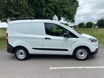 Used Ford Transit Courier 2020 for sale - 78930971: Photo
