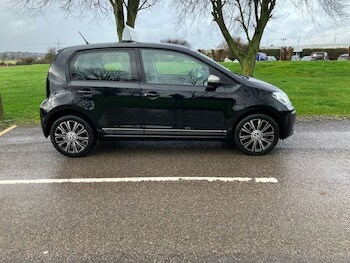 Used Volkswagen up! 2017 for sale - 77464126: Photo