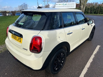 Used MINI Hatch 2019 for sale - 77356307: Photo