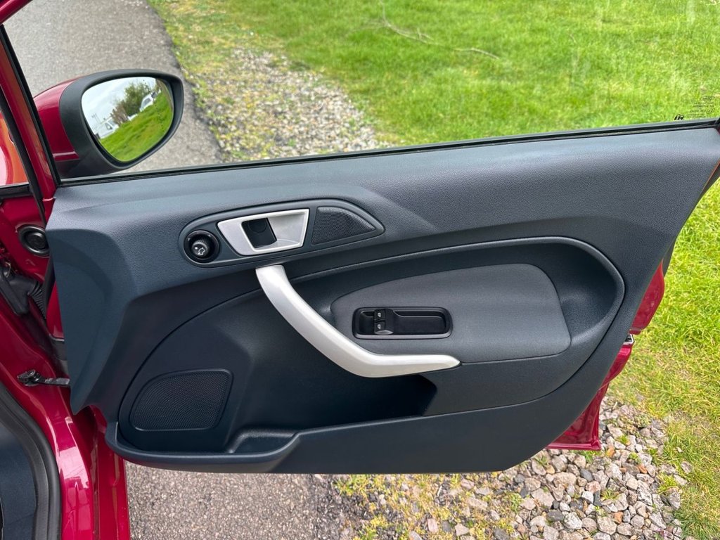 Used Ford Fiesta 2011 for sale - 78096921: Photo 18