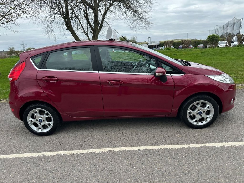 Used Ford Fiesta 2011 for sale - 78096921: Photo 2