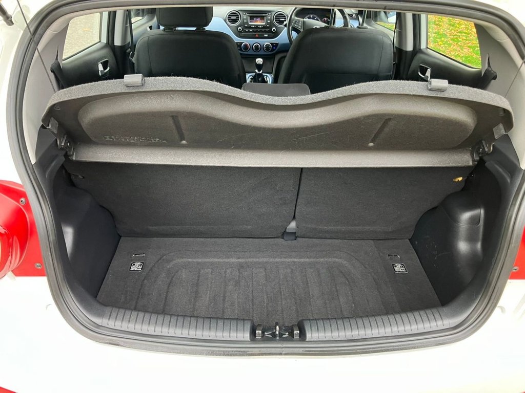 Used Hyundai i10 2015 for sale - 76291409: Photo 15