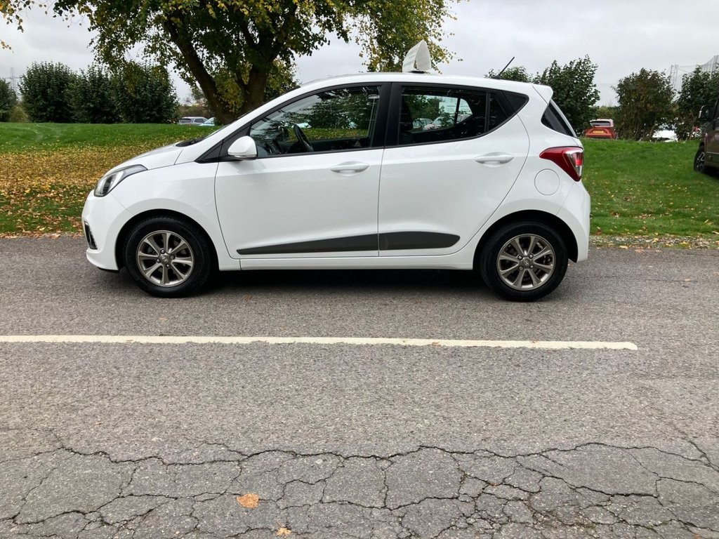 Used Hyundai i10 2015 for sale - 76291409: Photo 18