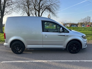 Used Volkswagen Caddy 2018 for sale - 77673568: Photo