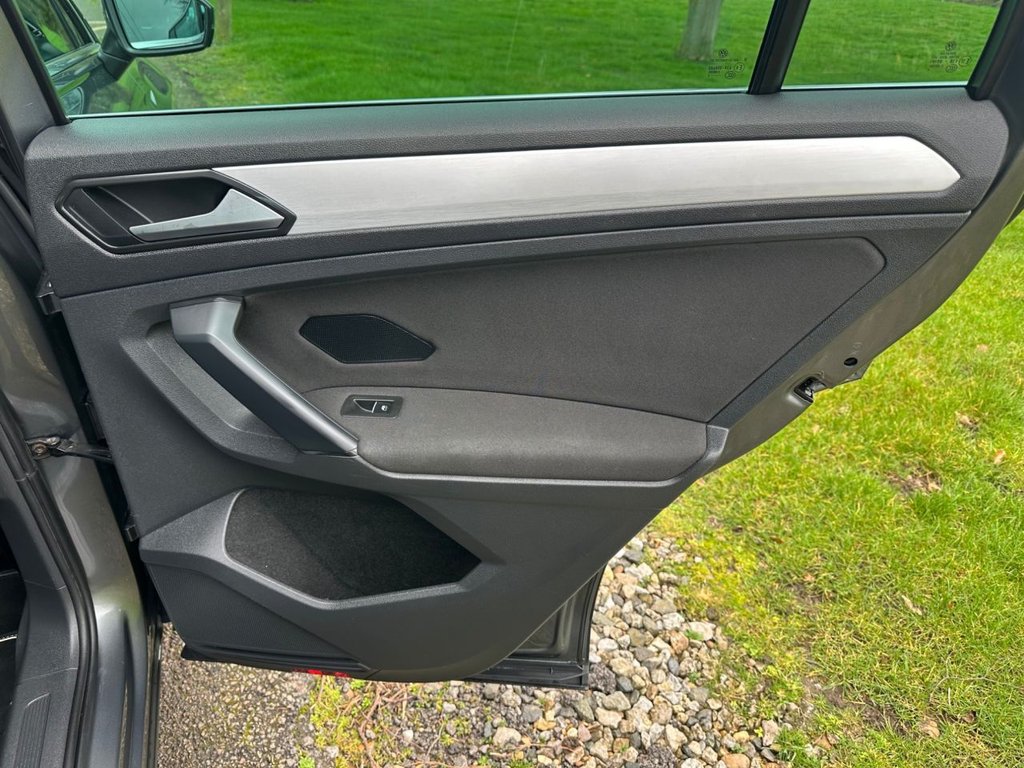 Used Volkswagen Tiguan 2018 for sale - 77507639: Photo 14