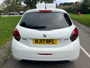 Used Peugeot 208 2017 for sale - 75998863: Photo 2
