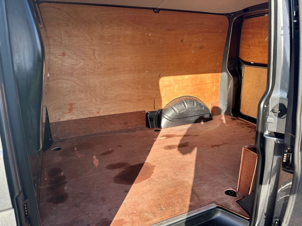 Used Volkswagen Transporter 2021 for sale - 77133677: Photo 12
