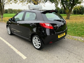 Used Mazda Mazda2 2011 for sale - 76280265: Photo 3