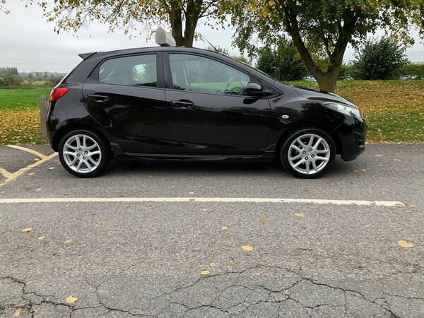Used Mazda Mazda2 2011 for sale - 76280265: Photo 4