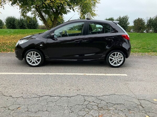 Used Mazda Mazda2 2011 for sale - 76280265: Photo 5